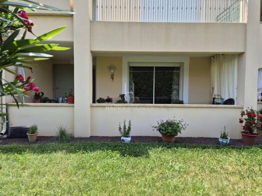 Appartement en viager occupé Bouquet 79 200 € 3 pièces 2 chambres 69,9 m² RDC/1 Les Ecarts Saint-Rémy-de-Provence 13210