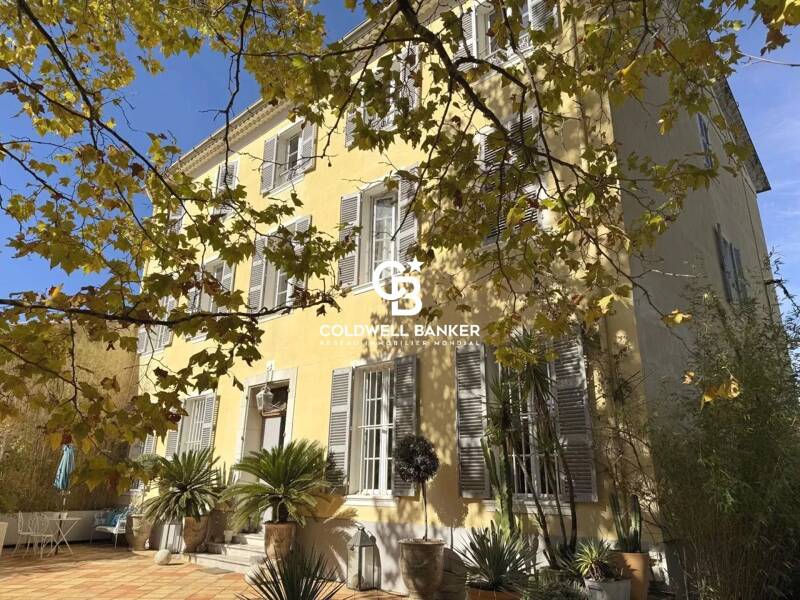 Maison à vendre, 253m², LA CRAU