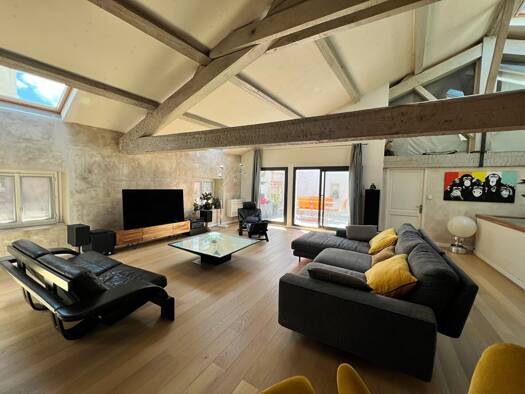 Duplex à vendre 275 000 € 3 pièces 2 chambres 146 m² Étage 3/3 Allées Paul Riquet Beziers 34500