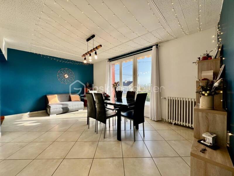 Maison à vendre, 77m², LAROCHE SAINT CYDROINE