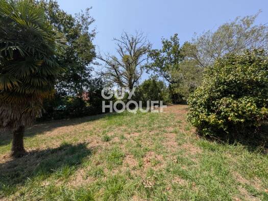 Terrain à vendre 195 000 € 1 048 m² de terrain Halsou 64480