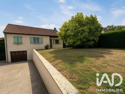Maison de plain-pied à vendre 240 000 € 4 pièces 3 chambres 72 m² 599 m² de terrain Reuil-en-Brie 77260