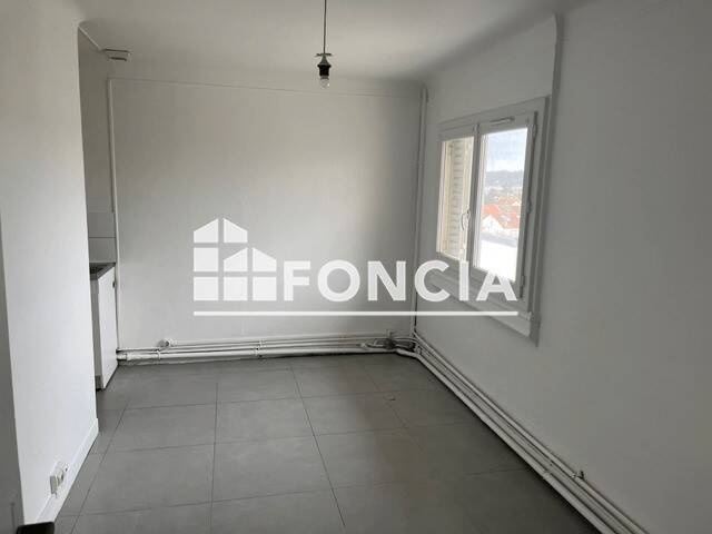 Maison à louer, 24m², CORBEIL ESSONNES