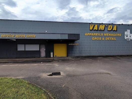 Local d'activités à vendre 675 000 € 972 m² d'espace de stockage Sennecey-lès-Dijon 21800