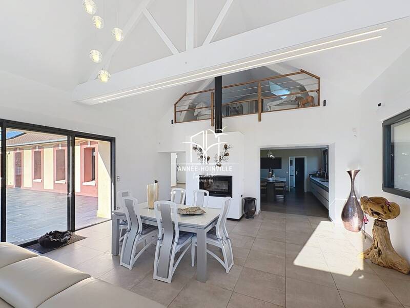 Maison à vendre, 460m², GONNEVILLE SUR HONFLEUR