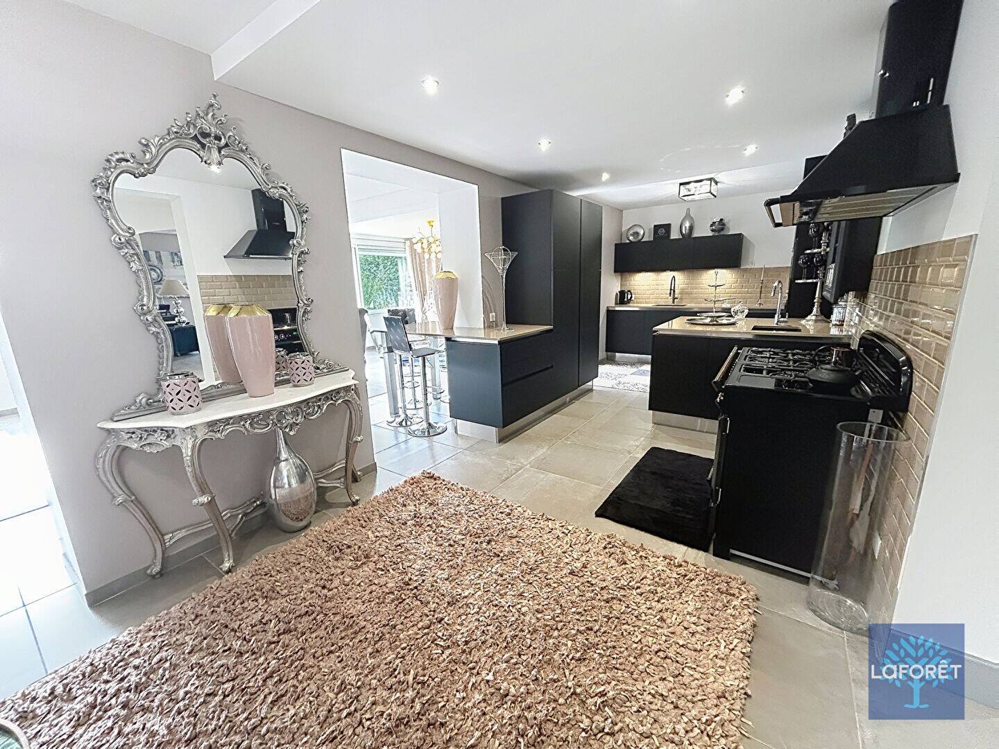 Maison à vendre, 225m², CRECY LA CHAPELLE