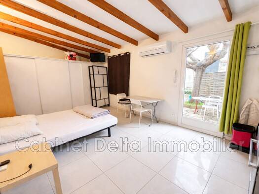 Appartement à louer 600 € 1 pièce 25 m² RDC Centre Ville Sanary-sur-Mer 83110