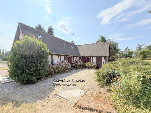 Maison à vendre 200 000 € 4 pièces 3 chambres 104 m² 2 600 m² de terrain Le Bec-Hellouin 27800