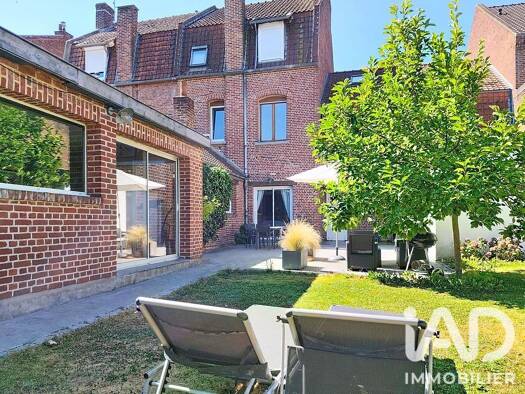 Maison à vendre 449 000 € 10 pièces 6 chambres 263 m² Place d'Armes et du Barlet Douai 59500