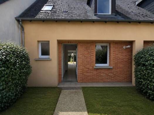 Maison à vendre 180 000 € 4 pièces 3 chambres 93,03 m² 18 376 m² de terrain Saint Georges-Grouets Blois 41000