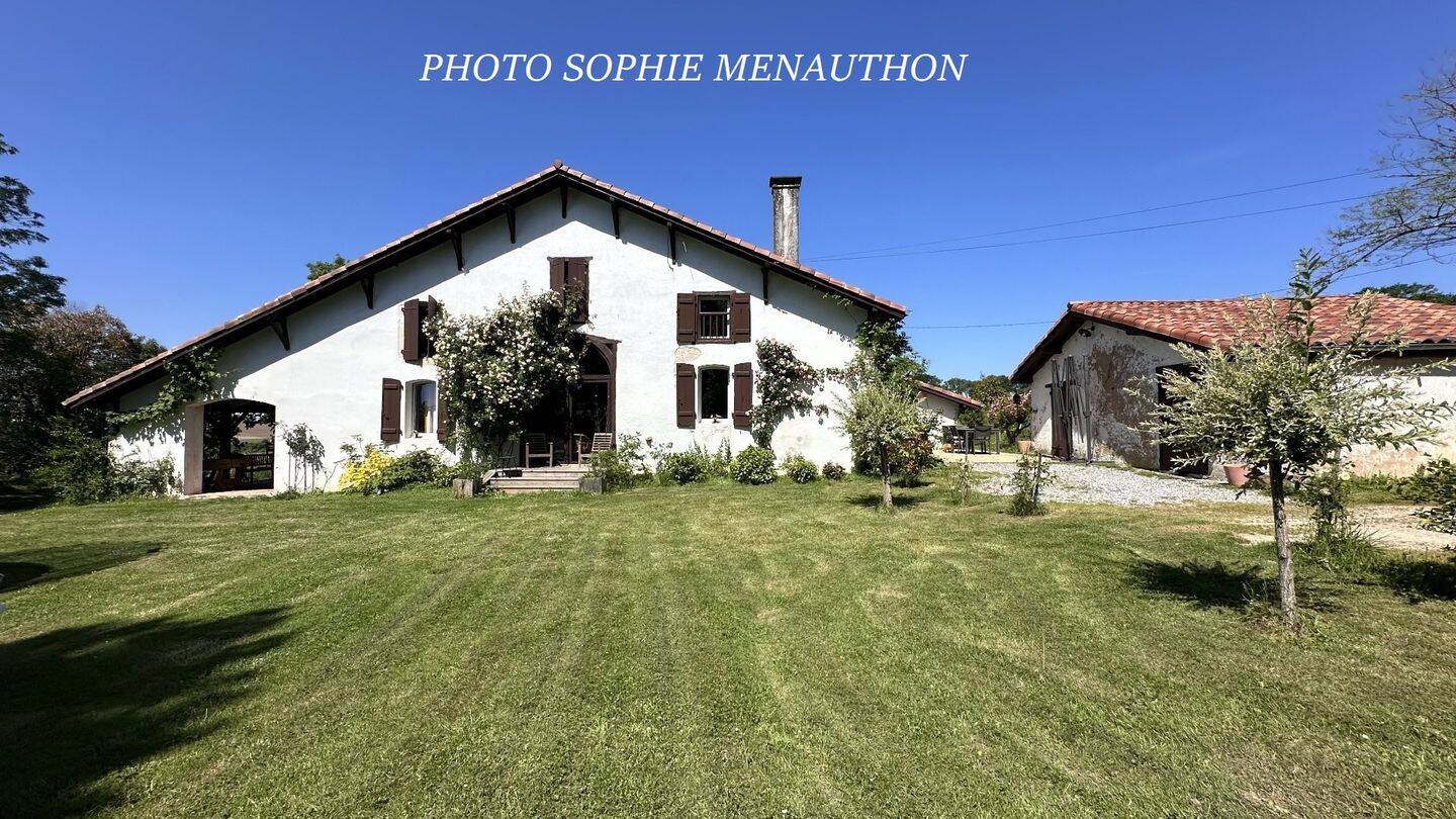 Maison à vendre, 330m², PEYREHORADE