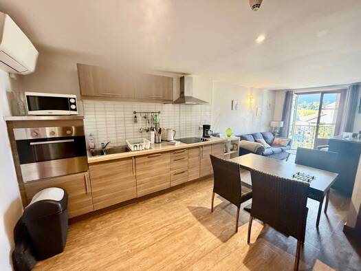 Appartement à vendre 179 000 € 3 pièces 2 chambres 52 m² Étage 1/4 Centre Ville Nord Aix-les-Bains 73100