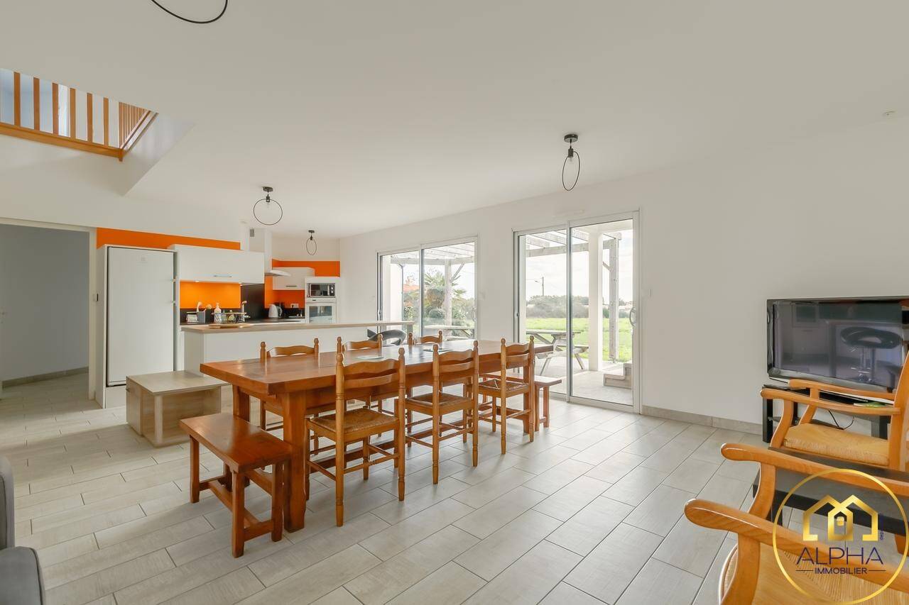 Maison à vendre, 150m², TALMONT SAINT HILAIRE