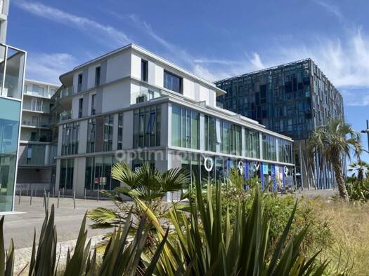 Appartement à vendre 331 200 € 4 pièces 3 chambres 80 m² Étage 3/3 Keroman-Merville Lorient 56100