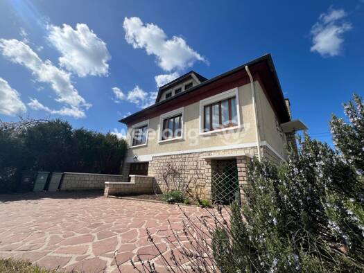 Maison à vendre 279 000 € 6 pièces 4 chambres 120 m² 1 235 m² de terrain Haut du Domaine de la Vallée Mantes-la-Ville 78711