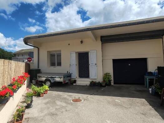 Maison à vendre 141 000 € 3 pièces 2 chambres 61,5 m² 569 m² de terrain Salles-Curan 12410