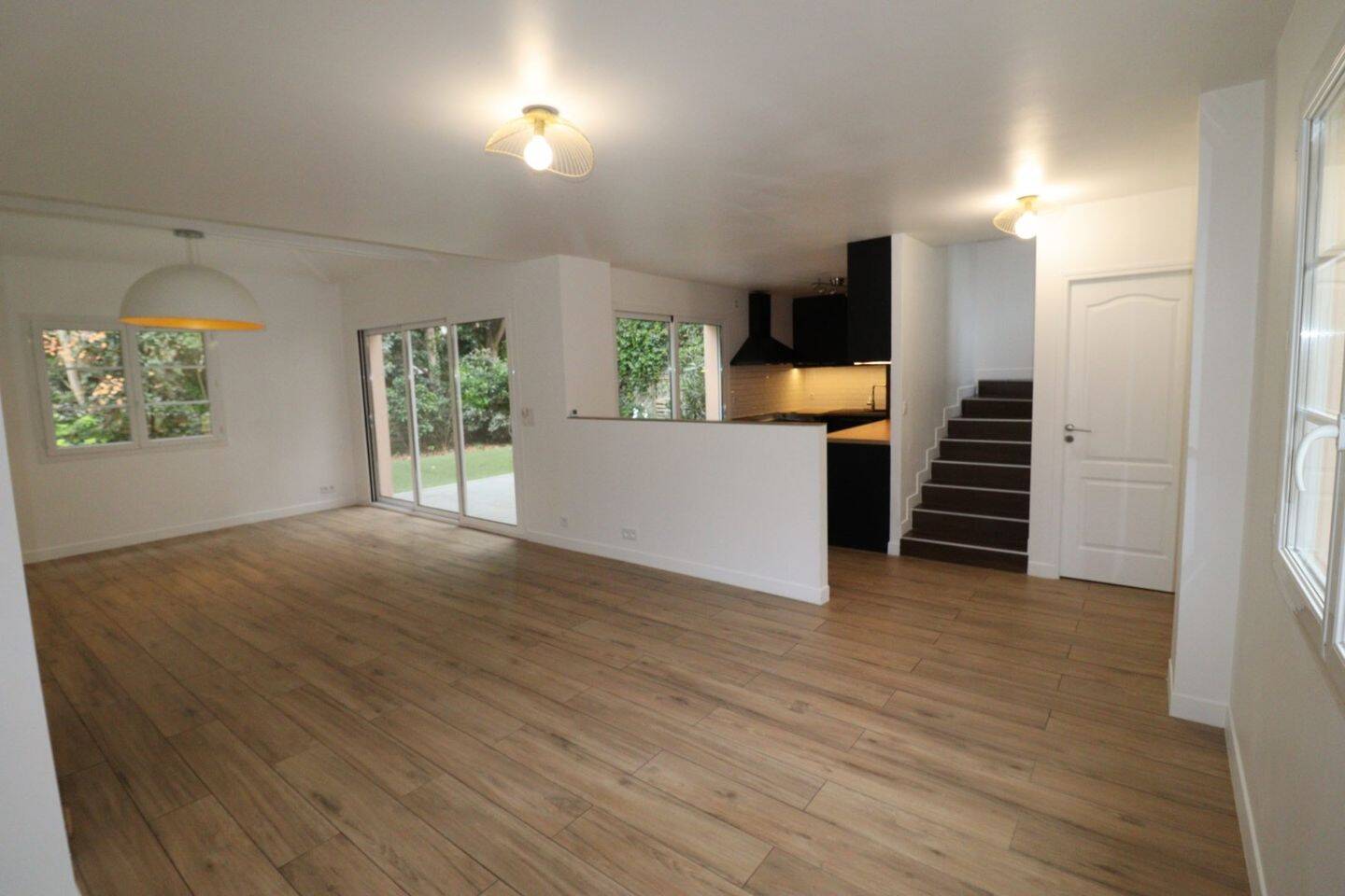 Maison à louer, 180m², NANTERRE