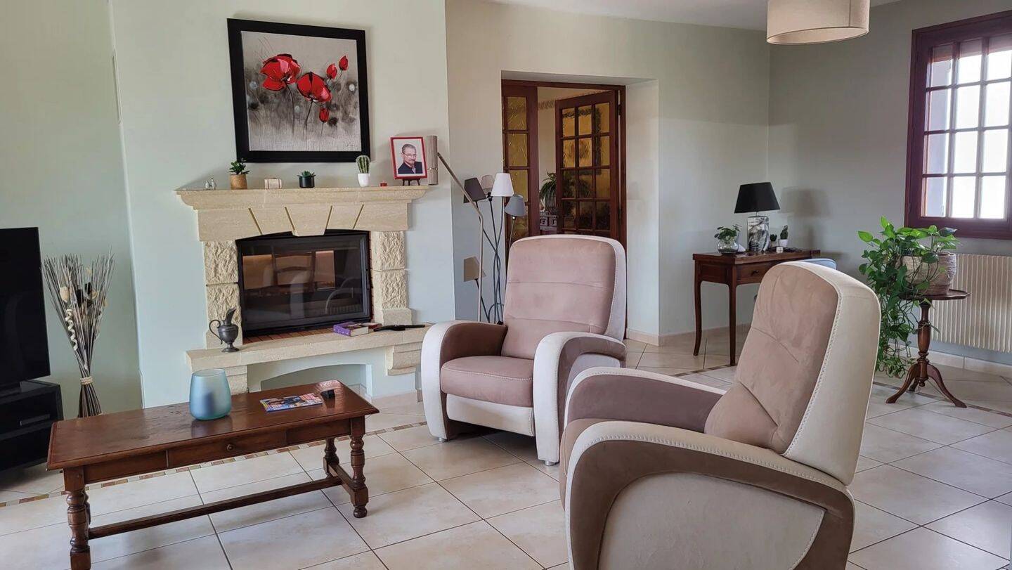 Maison à vendre, 130m², ROMANECHE THORINS