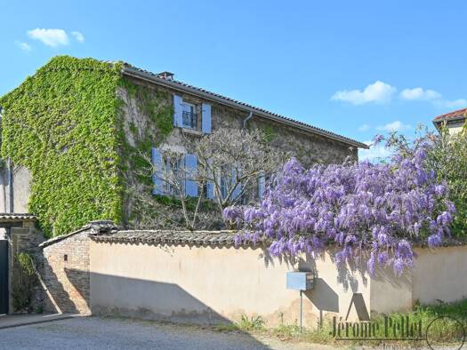 Maison à vendre 400 000 € 6 pièces 4 chambres 158,08 m² 215 m² de terrain Ternay 69360