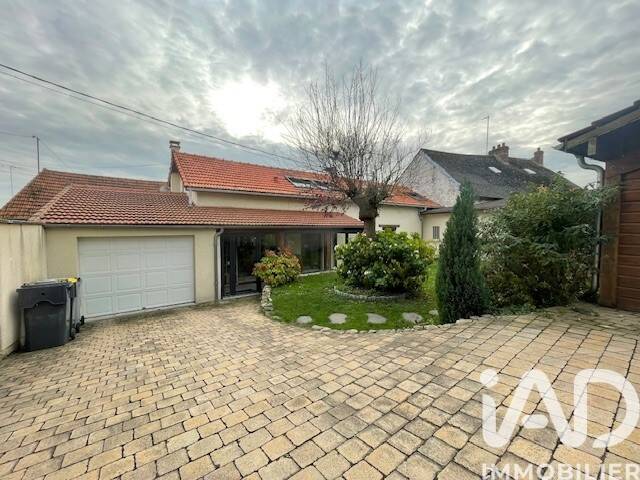 Maison à vendre, 140m², NANTEUIL LE HAUDOUIN