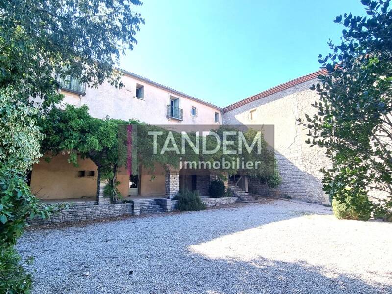 Maison à louer, 238m², SAINT MARTIN DE LONDRES