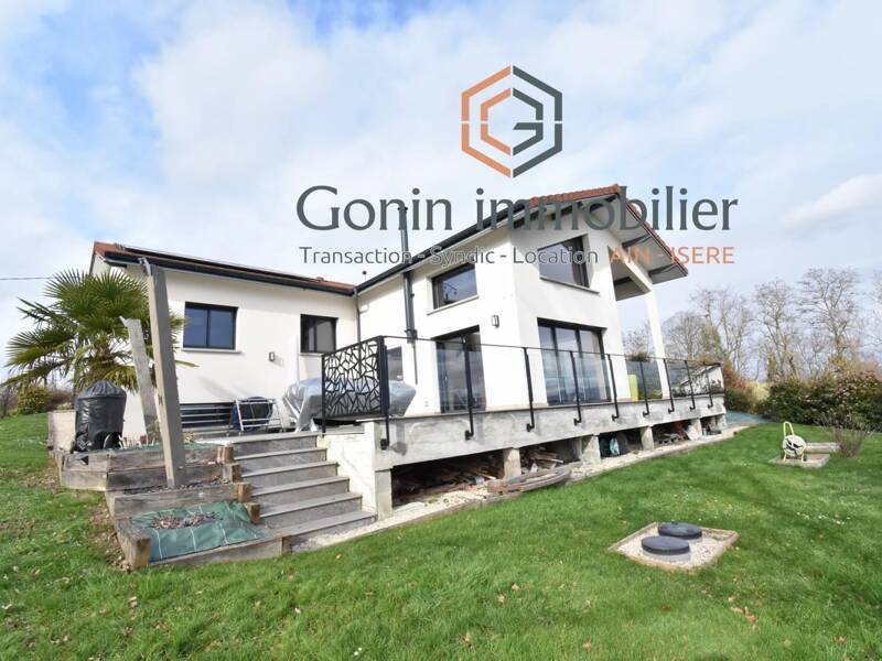 Maison à louer, 161m², VILLIEU LOYES MOLLON