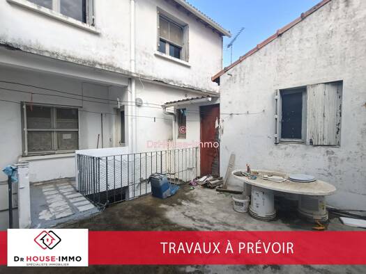 Maison à vendre 340 000 € 8 pièces 6 chambres 125 m² 122 m² de terrain Nord Le Grau-du-Roi 30240