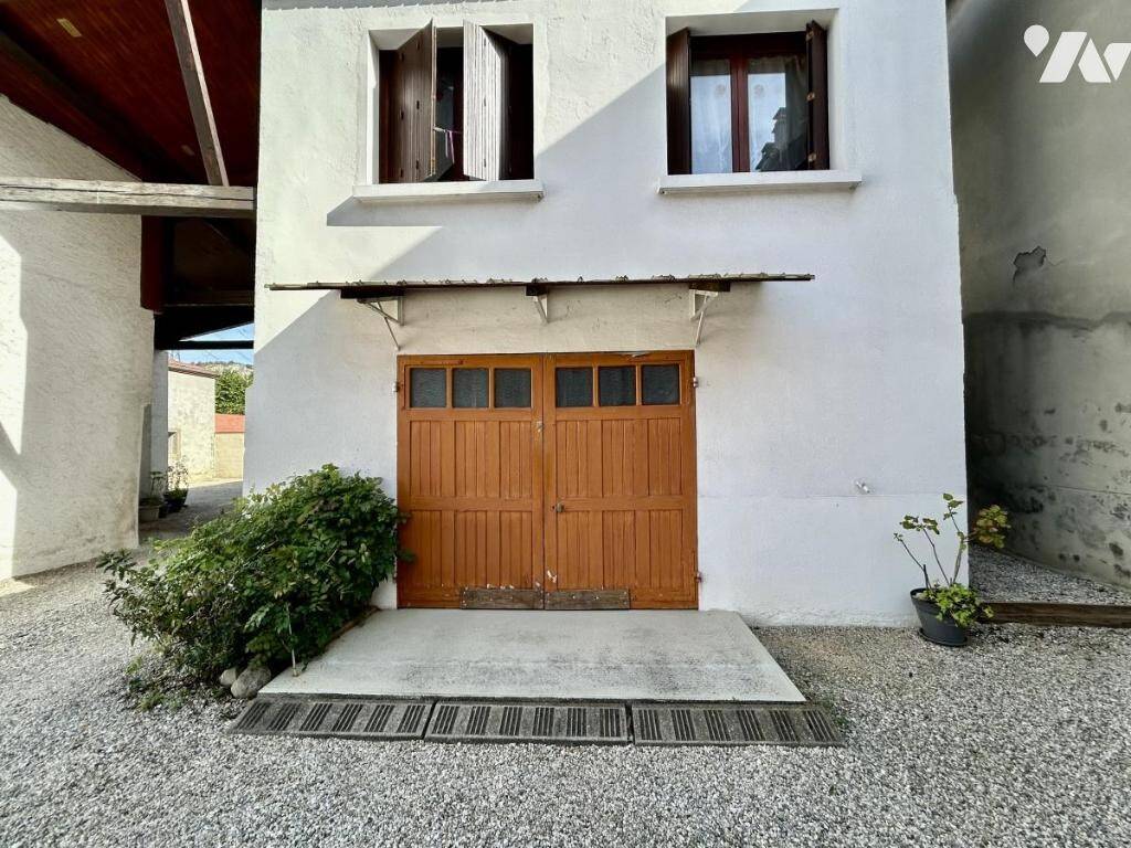 Maison à vendre, 0m², VARCES ALLIERES ET RISSET