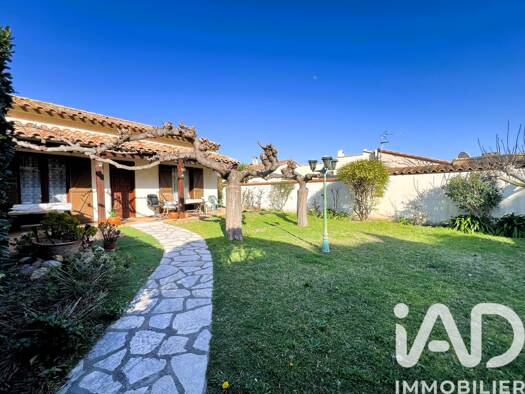 Maison de plain-pied à vendre 385 000 € 4 pièces 3 chambres 90 m² 570 m² de terrain Sainte-Marie-la-Mer 66470