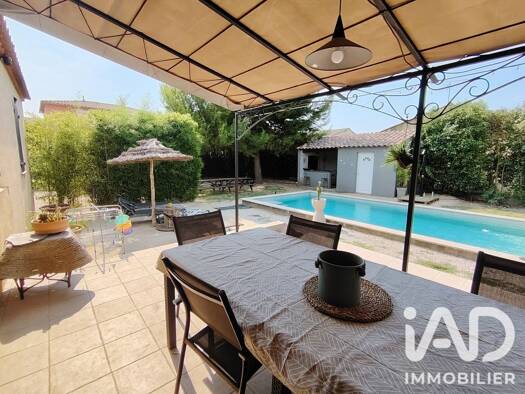 Maison de plain-pied à vendre 295 000 € 3 pièces 2 chambres 80,03 m² 708 m² de terrain Redessan 30129