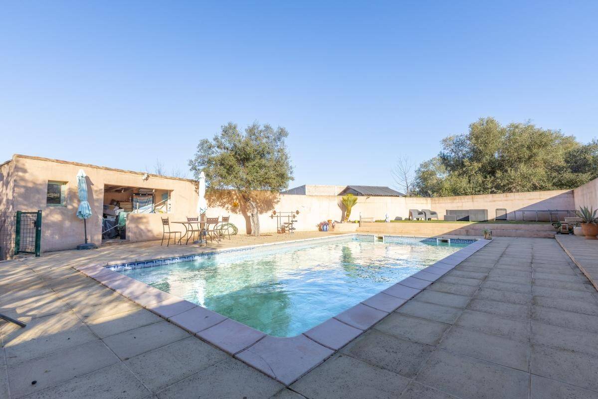 Maison à vendre, 203m², MONTBAZIN