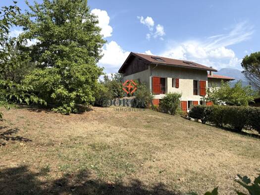 Duplex à vendre 320 000 € 4 pièces 3 chambres 60,04 m² Étage 1/1 Hameaux Saint-Ismier 38330