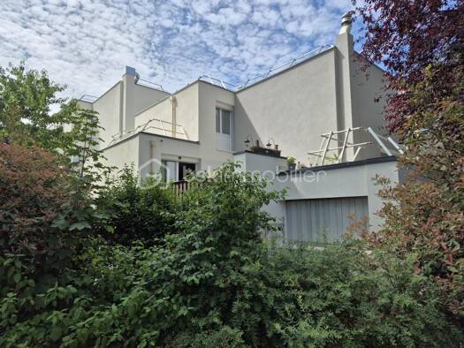 Triplex à vendre 232 000 € 5 pièces 4 chambres 101 m² Étage 1/1 Centre Nord Évry-Courcouronnes 91080