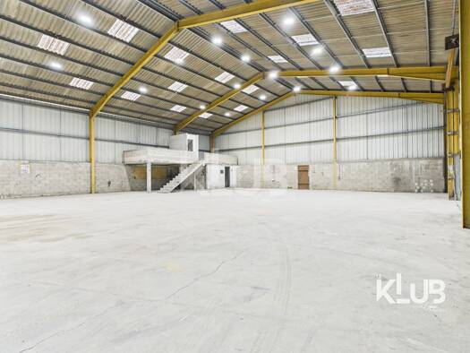 Entrepôt à vendre 419 000 € 400 m² d'espace de stockage Est Biguglia 20620