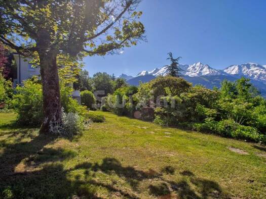 Maison à vendre 1 248 000 € 10 pièces 278 m² 3 671 m² de terrain Ouest et Nord Passy 74190