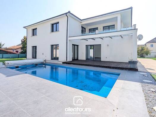 Villa à vendre 540 000 € 10 pièces 6 chambres 324 m² 900 m² de terrain Bois de Haye 54840