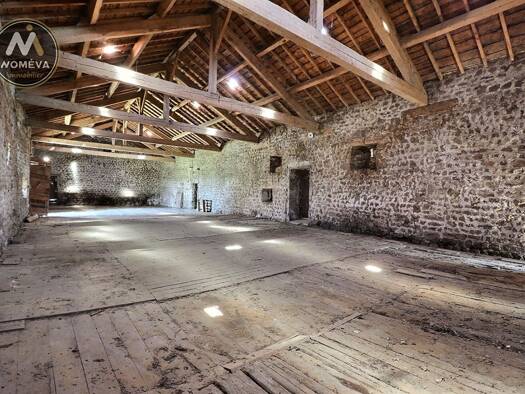 Terrain agricole à vendre 179 000 € 103 m² 2 885 m² de terrain Dunières 43220
