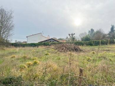 Terrain constructible à vendre 69 900 € 482 m² de terrain Bessines 79000