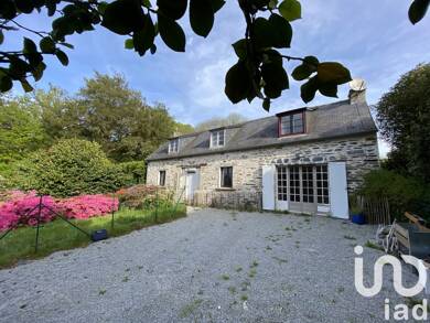 Maison à vendre 140 000 € 5 pièces 3 chambres 107 m² 10 257 m² de terrain Laz 29520