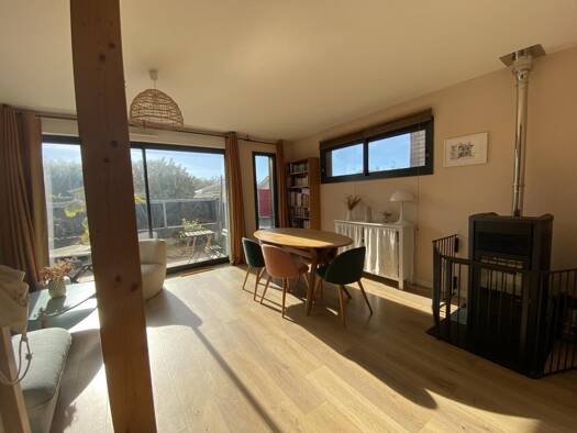 Maison de ville à vendre 299 500 € 5 pièces 3 chambres 85 m² 219 m² de terrain Ouest Parempuyre 33290