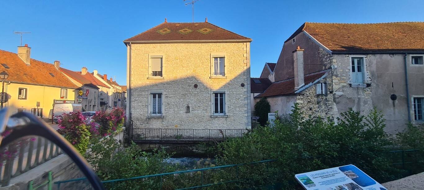 Maison à vendre, 122m², MIREBEAU SUR BEZE