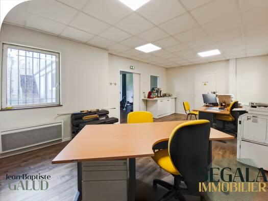 Local commercial à vendre 222 000 € 420 m² de surface de vente divisible Blaye-les-Mines 81400