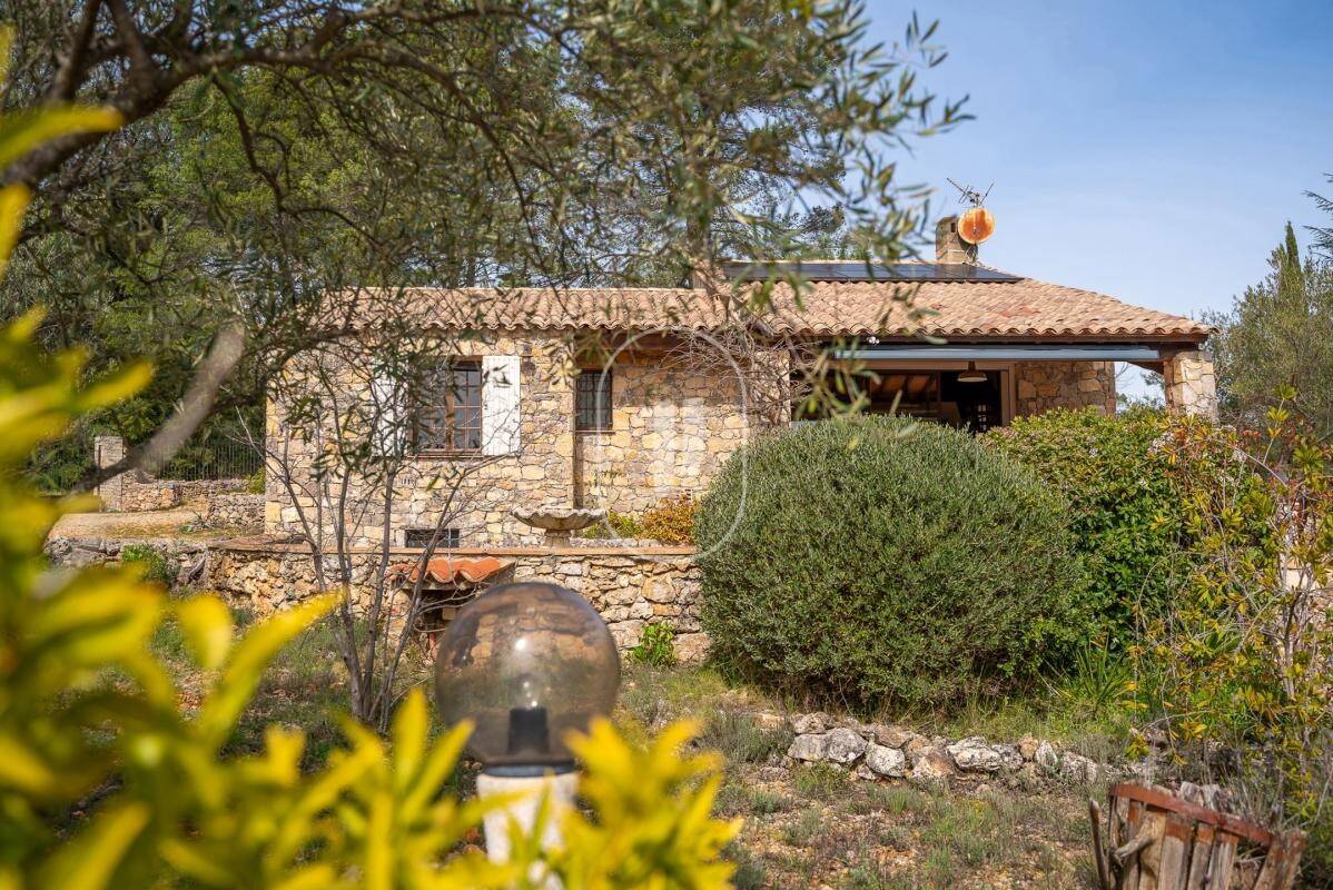 Maison à vendre, 350m², ENTRECASTEAUX