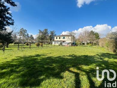 Maison à vendre 165 000 € 6 pièces 4 chambres 114 m² 2 700 m² de terrain Mézin 47170