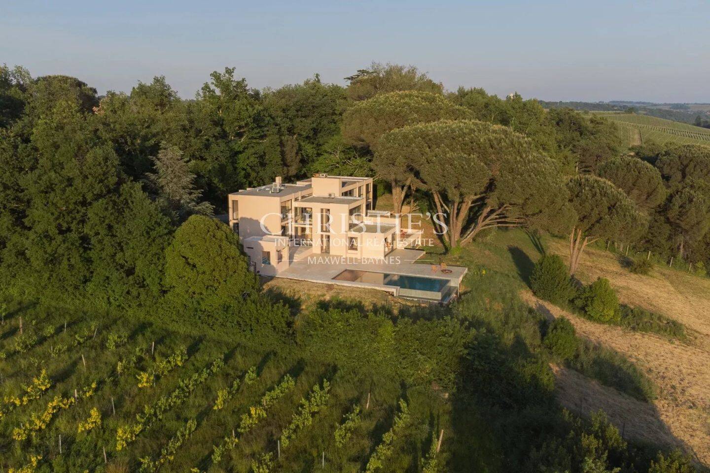 Maison à vendre, 390m², LANGOIRAN