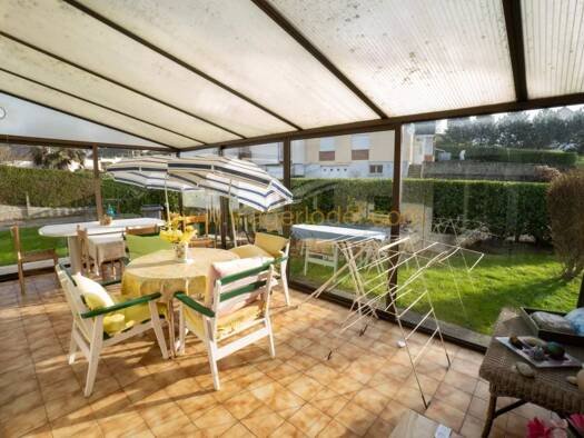 Maison en viager occupé Bouquet 67 500 € 4 pièces 3 chambres 76 m² 370 m² de terrain Mers-les-Bains 80350