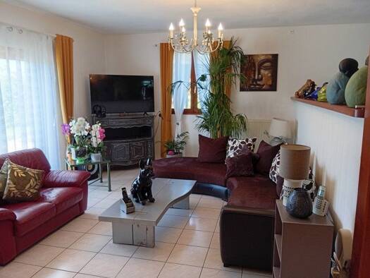Maison de plain-pied à vendre 218 325 € 7 pièces 5 chambres 151 m² 2 717 m² de terrain Sornac 19290