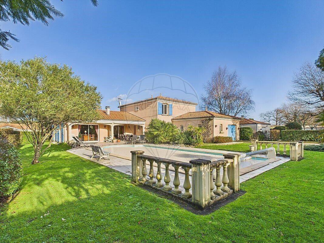 Maison à vendre, 177m², LES MATHES