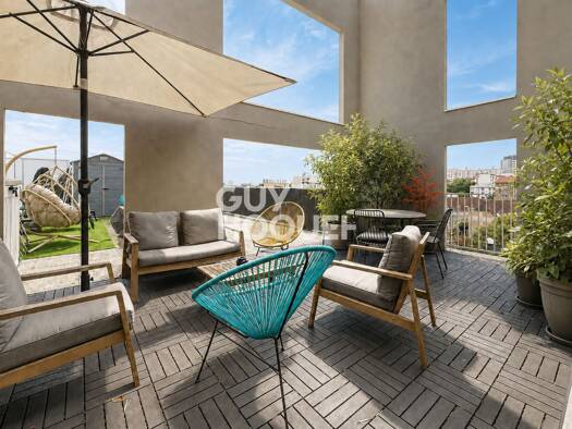 Duplex à vendre 591 660 € 6 pièces 5 chambres 102 m² Étage 6/7 Plateau-Grèves-Europe-Gare du Stade-Fossés Jean Colombes 92700