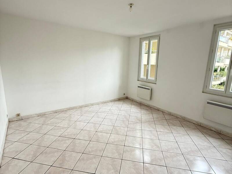 Maison à louer, 39m², MARSEILLE 8E